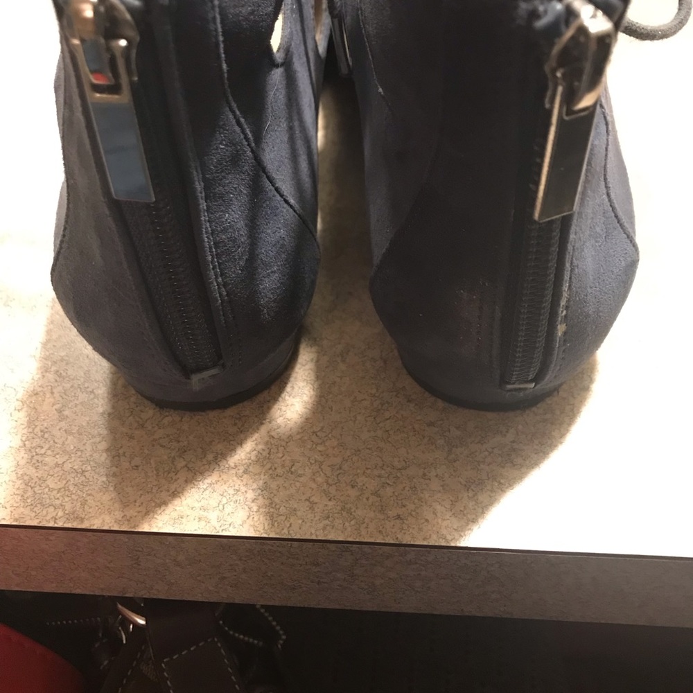 Blue Pointy Toe - Picture 3 of 3